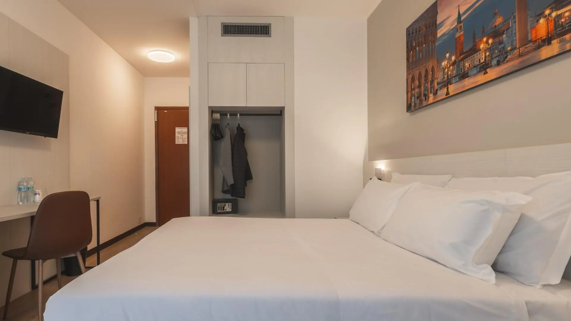 Centro Hotel - Venice Airport Маркон 3*,  Италия