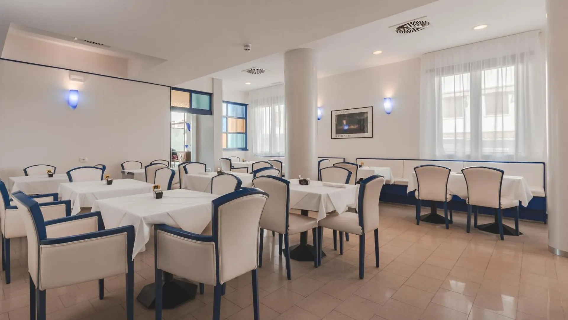 Centro Hotel - Venice Airport Маркон